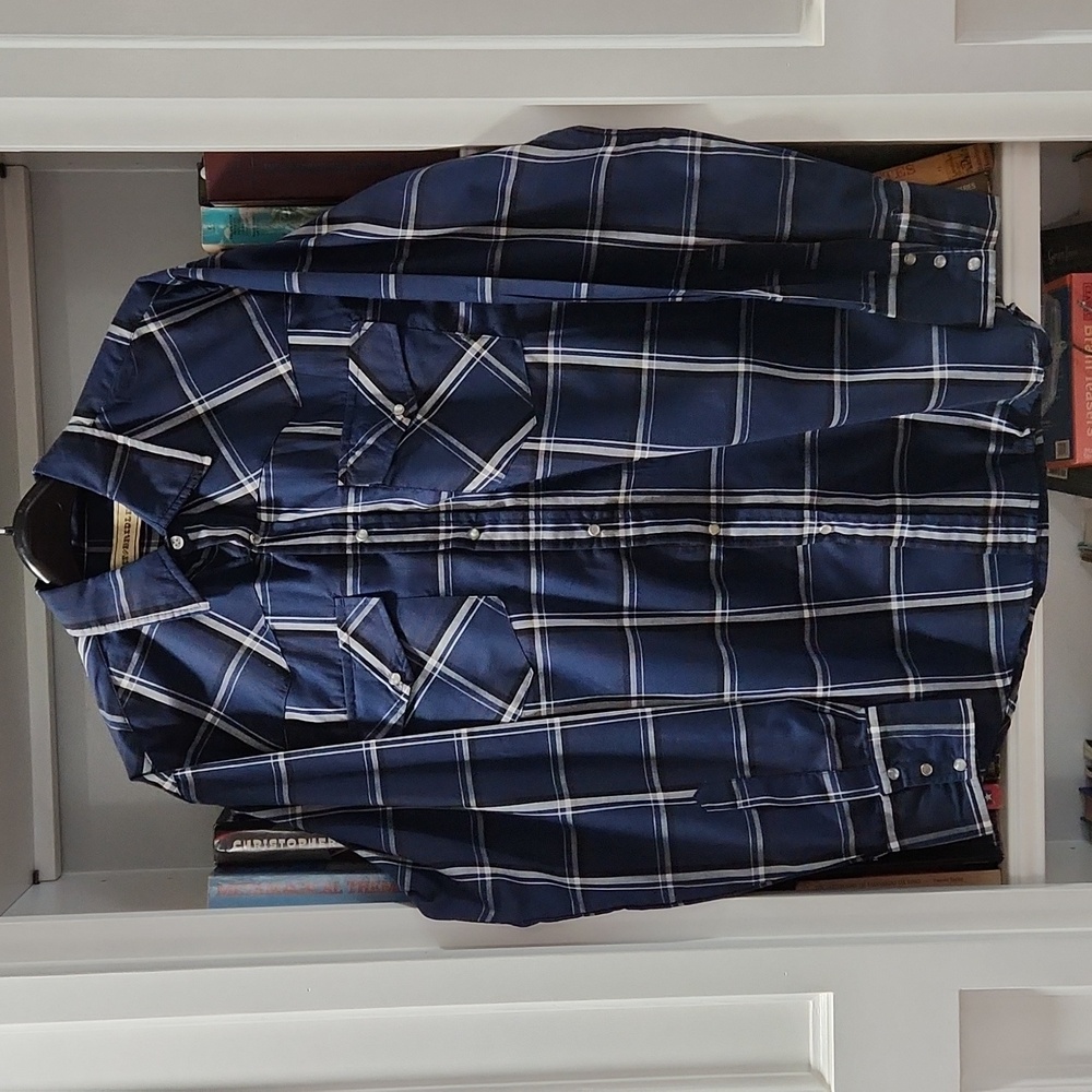 Men's long sleeved dress shirt, dark blue plaid, large